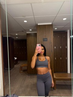 Full gallery of Bella Party Girl Brazilian 🌸