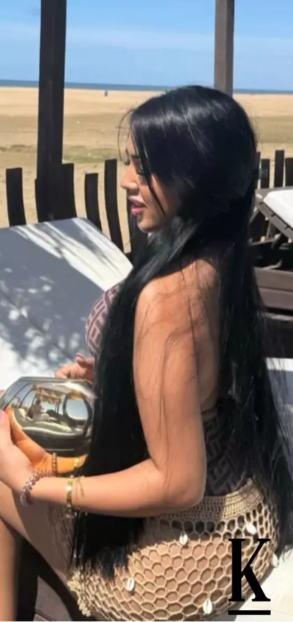 stories-slider-content