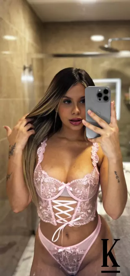 stories-slider-content