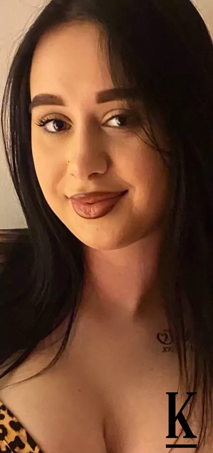 stories-slider-content