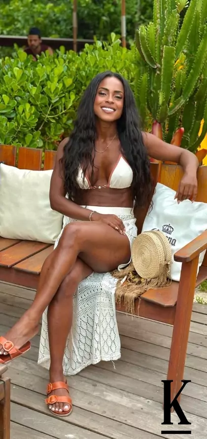 stories-slider-content