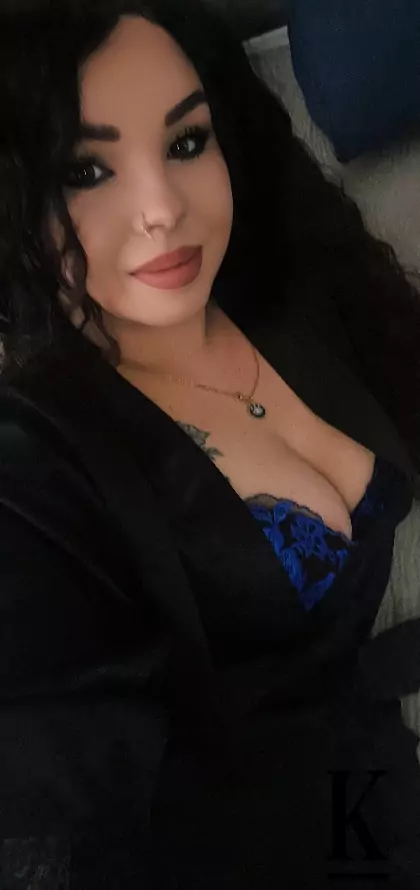 stories-slider-content