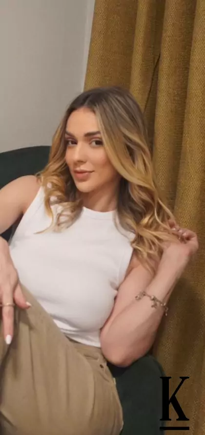 stories-slider-content