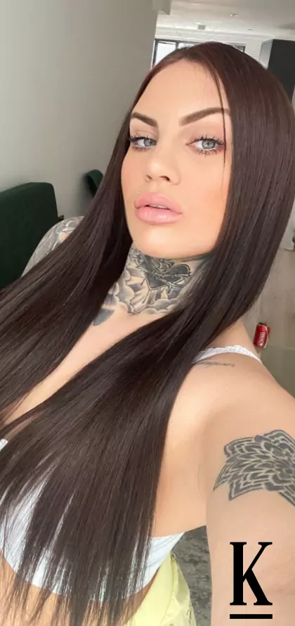 stories-slider-content