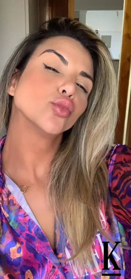 stories-slider-content