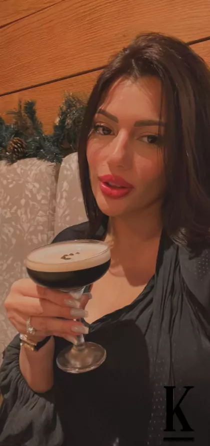 stories-slider-content