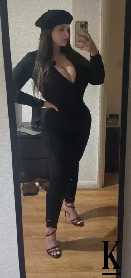 stories-slider-content