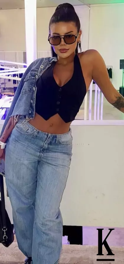 stories-slider-content