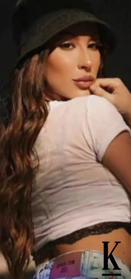 stories-slider-content