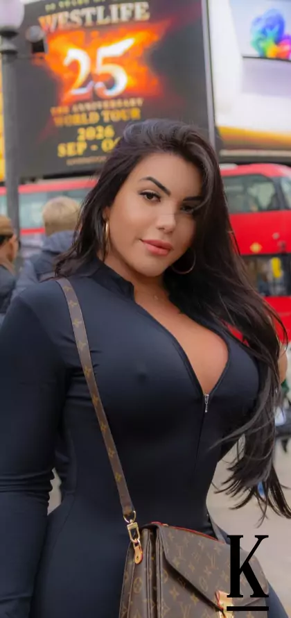 stories-slider-content