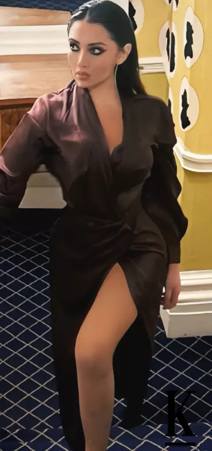 stories-slider-content