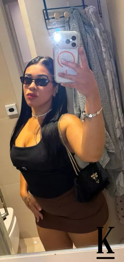 stories-slider-content