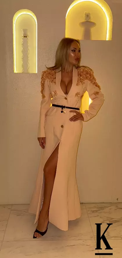 stories-slider-content