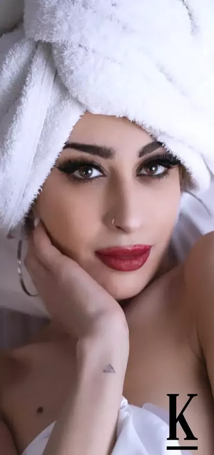 stories-slider-content