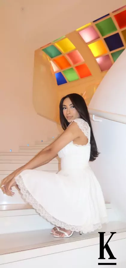 stories-slider-content