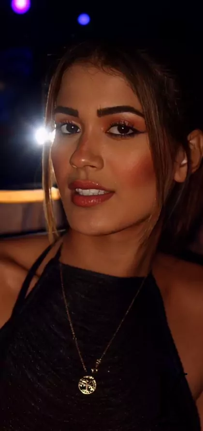 stories-slider-content