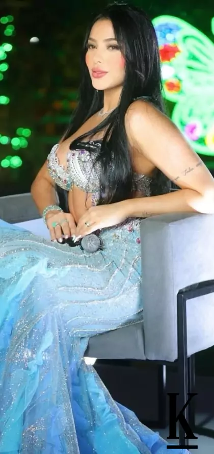 stories-slider-content