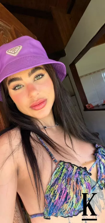 stories-slider-content