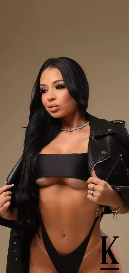 stories-slider-content