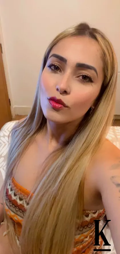 stories-slider-content