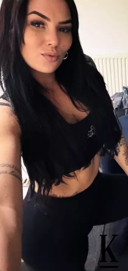 stories-slider-content