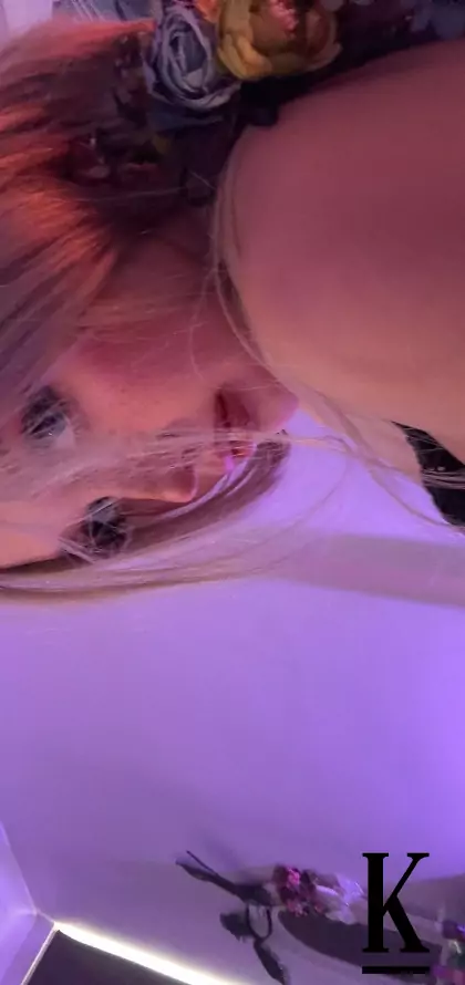 stories-slider-content