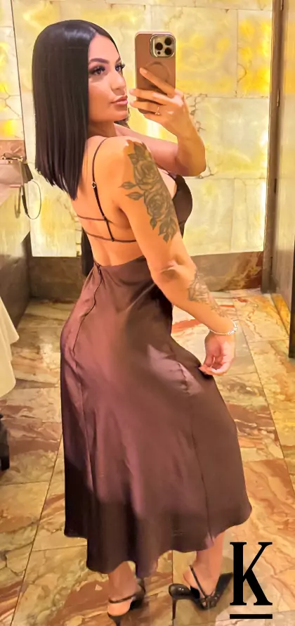 stories-slider-content