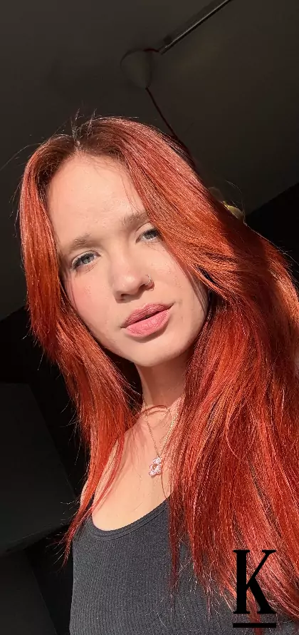 stories-slider-content