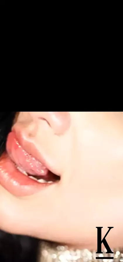 stories-slider-content