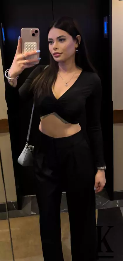 stories-slider-content