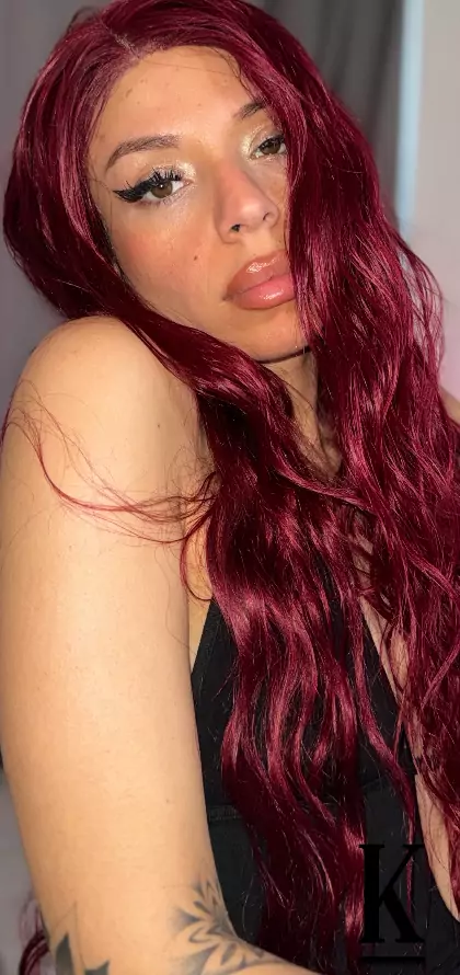 stories-slider-content