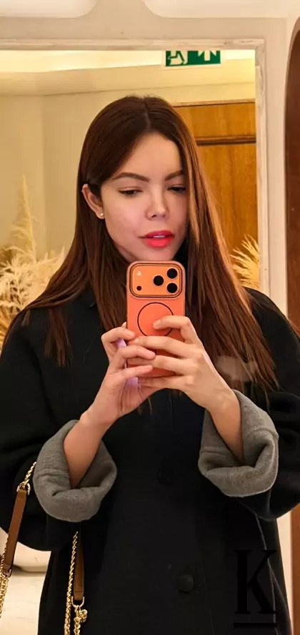 stories-slider-content