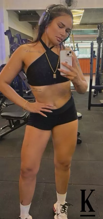 stories-slider-content