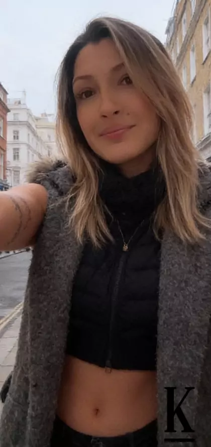 stories-slider-content