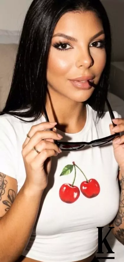 stories-slider-content