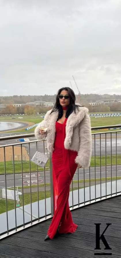 stories-slider-content