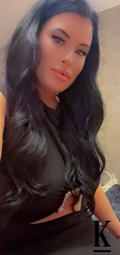 stories-slider-content