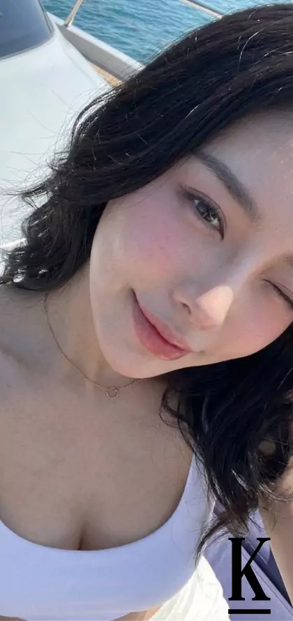 stories-slider-content