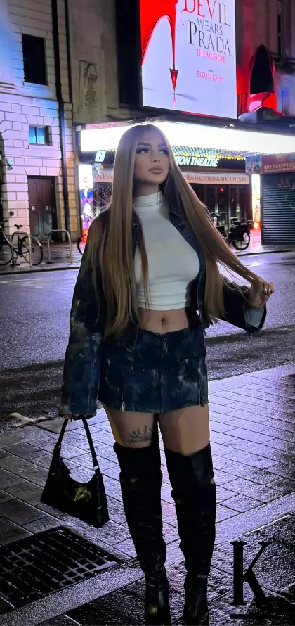 stories-slider-content