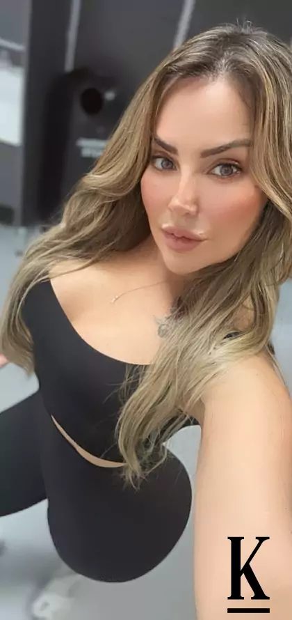 stories-slider-content