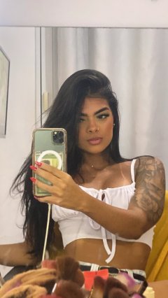 Full gallery of Mel 💕💕❤️